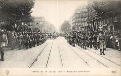 Paris - Review of July 14th 1917 - Boulevard Saint Michel - CPA