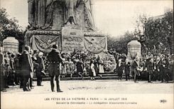 CPA Militaria Paris Festivals of the victory July 14th 1919 In front of the Cenotaph the Lorraine Alsatian delegation