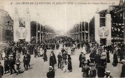 CPA Militaria Paris Fetes of the victory has Paris July 14th 1919 avenue of the Champs Elysees