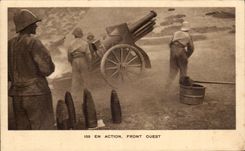 CPA Militaria En action Front Ouest Canon 