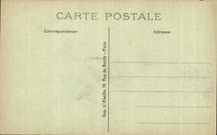 CPA Militaria Paris Festivals of the Victoire Round July 14th 1919 point of the Champs Elysees the pyramid of German Guns