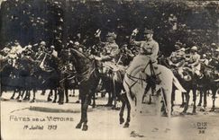 CPA Militaria Paris Festivals of the Victoire July 14th 1919 Foch Marshals and Joffre