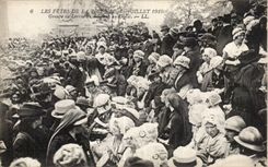 CPA Militaria Paris Fetes of the victory July 14th 1919 Groups the Lorraine ones attending the procession