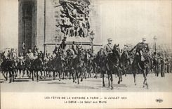 CPA Militaria Paris Festivals of the victory July 14th 1919 Arc de Triomphe the procession safety with deaths