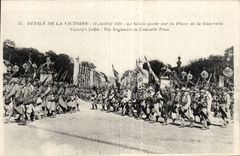 CPA Militaria Defile of the victory Paris July 14th 1919 the genius passes on the place of the Harmony
