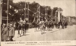 CPA Militaria July 14th 1919 general Montuori with the head of the Italian troops