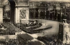 CPA Militaria Festivals of the Victoire Paris July 14th 1919 Arc de Triomphe