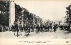 CPA Militaria Festivals of the Victoire Paris July 14th 1919 the marshals Joffre Foch