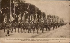 CPA Militaria festivals of the victory July 14th 1919 American Flags Which occurred of the Champs Elysees