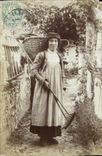 CARTE PHOTO Fantaisie - Femme - Woman with large rake and basket - folklore - 