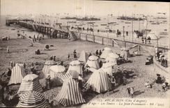 CPA Arcachon La Plage Les Tentes La Jelee Promenade