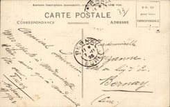 CPA Bordeaux La Place de la Comedie au centre el a droite la rue ste Catherine a gauche le Grand Theatre