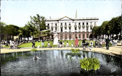 CPA Bordeaux Les Jardins de I Hotel de Ville