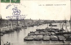 CPA Bordeaux Les Quais et la Rade Bateaux Cachet Hotel Jeanne d arc