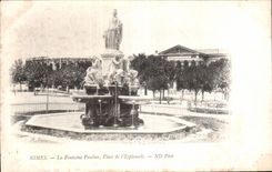 CPA Nimes La Fontaine Pradier Place de I Esplanade