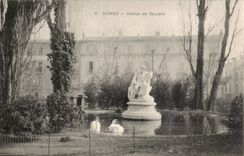 CPA Nimes Statue de Daudet Cygne Swan