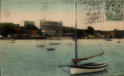 CPA Arcachon Le grand hotel vu de la jetee Bateau