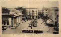 CPA Bordeaux Le grand theatre et la place de la Comedie 