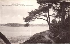 CPA Cote d Emeraude Dinard la Vicomte Au loin St Servan sur Mer
