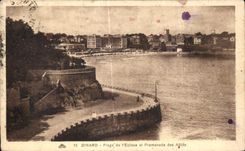 Playa de CPA Dinard del mi trame y la caminata de va