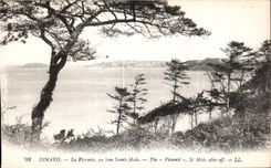 CPA Dinard La Vicomte au lion Saint Malo The Vicomte St Malo afar off