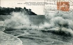CPA Dinard Etude de Vagues sur la Dlgue A study of Waves on the Dike