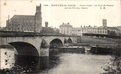 CPA Mantes la Jolie Notre DAme La Tour St Maclou vue de I lle aux Dames 