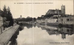 CPA Auxerre Les Quais la Cathedrale et la Tour st Pierre
