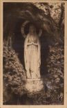 CPA Lourdes La Vierge de la Grotte Miraculeuse