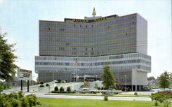 CPA The Golden delicious Triangle