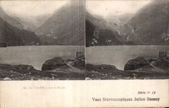 CPA Vues Stereoscopiques Julien Damoy Cauterets Lac de Gaveh