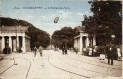 CPA Dusseldorf L Entree du Parc