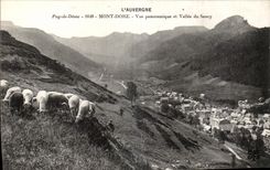 CPA the Mount Gilds Panoramic View and valley of Sancy Moutons
