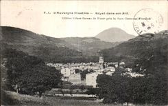 Royat les Bains - Royat in its nest - CPA