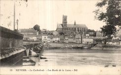 Nevers - la catedral - bordes del Loire - CPA