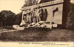 CPA Lille Monument with Shoot Ceuvre Of the Desruelles Sculptor