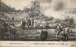 CPA Compiegne un zepelin tirado abajo el 17 de marzo de 1917