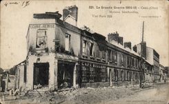 CPA Creil (Oise) Maisons bombardees Militaria