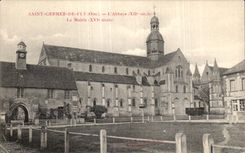CPA Saint To germinate De Fly (Oise) abbey (Xii-century) the Town hall (XVIe century)