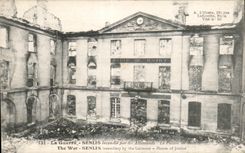 CPA Senlis sets fire to by the Germans the Law courts The War