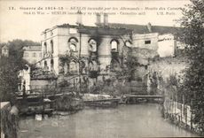 CPA Senlis War of fire by the Germans Mill of the Carmelite friars