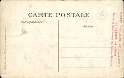 CPA Senlis the street of the Republic bombardee by the Germans