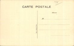 La cruz interior de la corte de CPA del piso con la cAmara acorazada lejana o era santo Bernadette Nevers de Inhumee