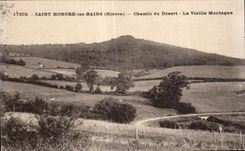 Los les Bains del santo de CPA Nievre honran Chemin con servicios la montana vieja