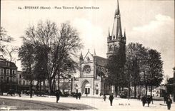CPA Epernay Place Thiers et eglise Notre Dame