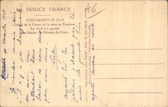 CPA La Douce France Rocamadour (Lot) Entree de la Grotte de la mise au Tombeau Au fond et a gauche