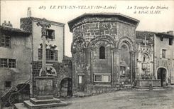 CPA Le Puy En Velay Le Temple de Diane a Aiguilhe