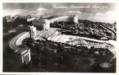 CPA Exposition Internationale Paris 1937 le palais du trocadero et les bassins