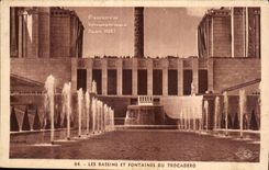 CPA Exposition Internationale Paris 1937 les bassins et fontaines du trocadero