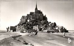 CPA Le mont saint michel vue General prise de la digue